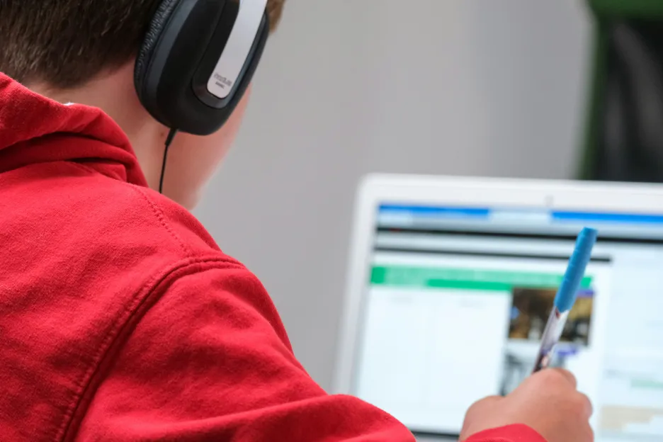 About Skoolzoom